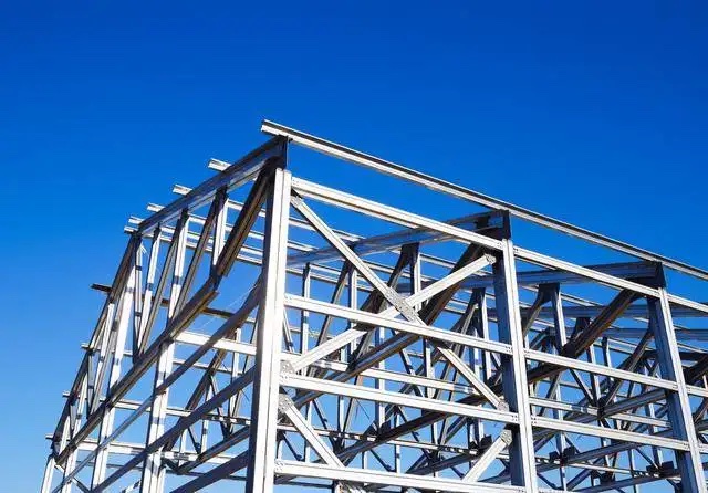 浅谈钢结构建筑防火设计以及钢结构的优缺点探讨分析。