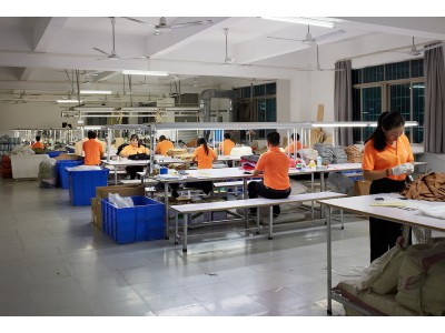 精品服装厂出售，成都市温江区5000平米服装厂厂房出售，带仓库