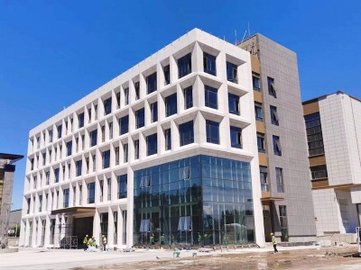 北京顺义仁和河北三河经济开发区三层层高7.9米/7.9米/6.1米，适合生产加工冷链运输，水电气、电梯齐全，...