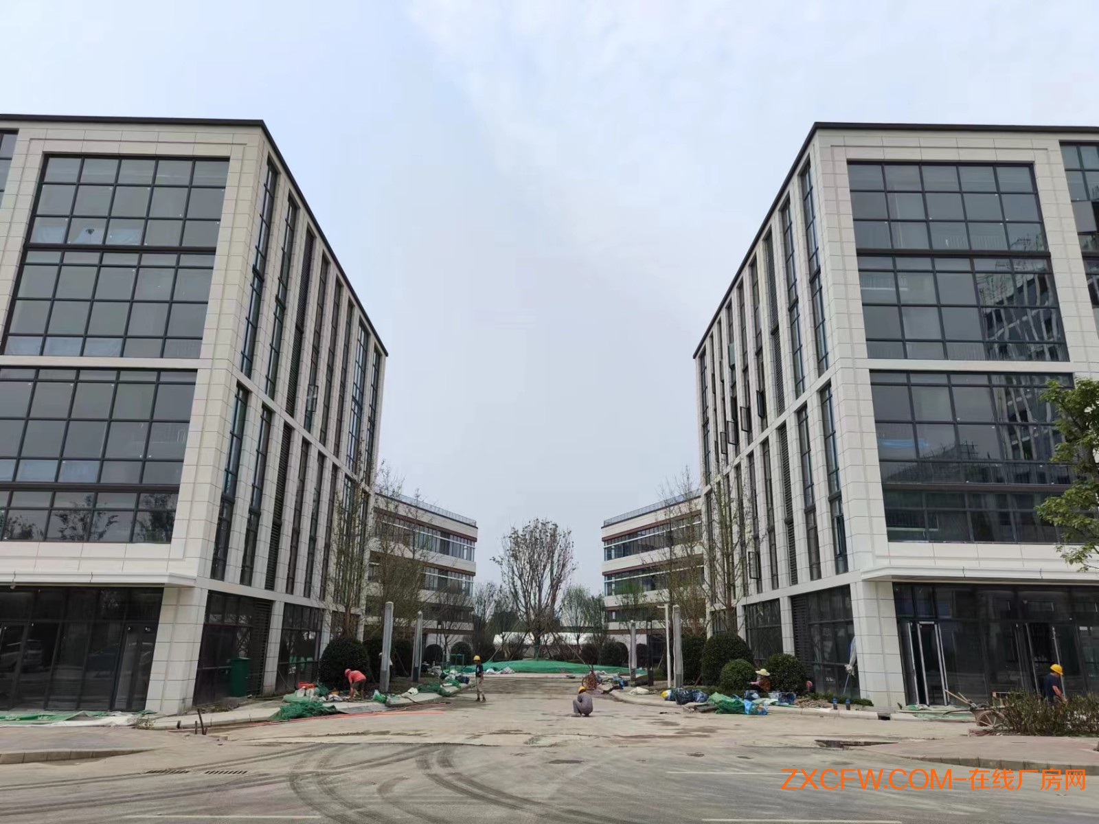 高新西区高端厂房出租，位置好，左京东方，右华为，稀缺资源。 租金补贴50%，政策好。-四川厂房出租