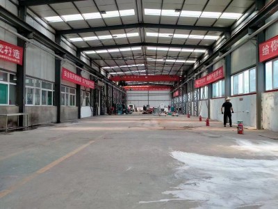 山西太原尖草坪区出租车间、办公室、库房，房东直租，位置优越，欢迎数控、机械等加工制造企业入驻，价...