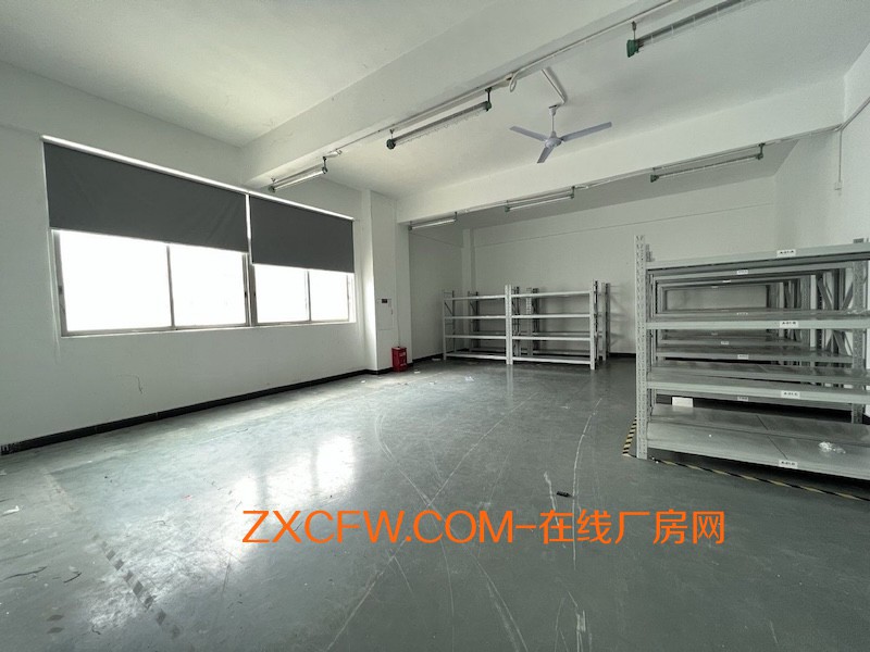 广东深圳厂房出租-宝安沙井1000平可分租原房东精装修厂房仓库园内有无尘车间一楼和楼上低价出租