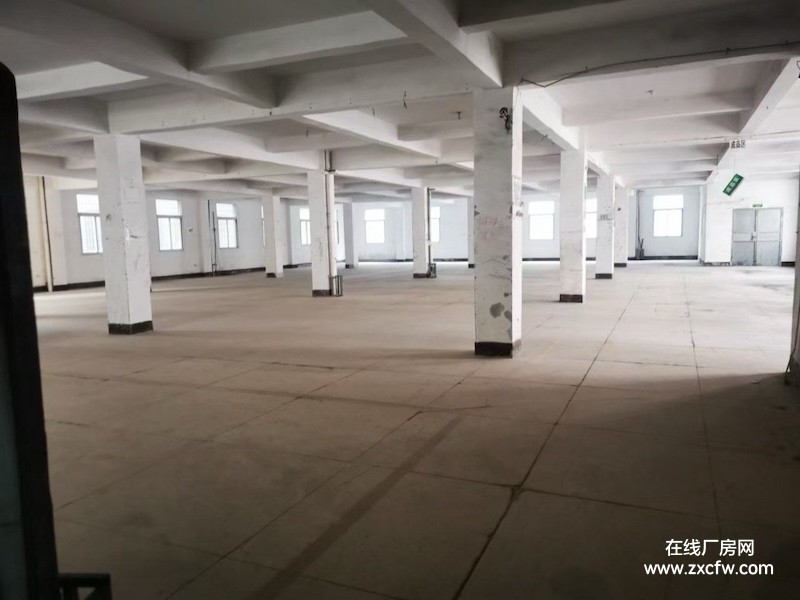 厦门厂房出租-厦门新阳工业区二楼厂房出租，有货梯，大车可出入