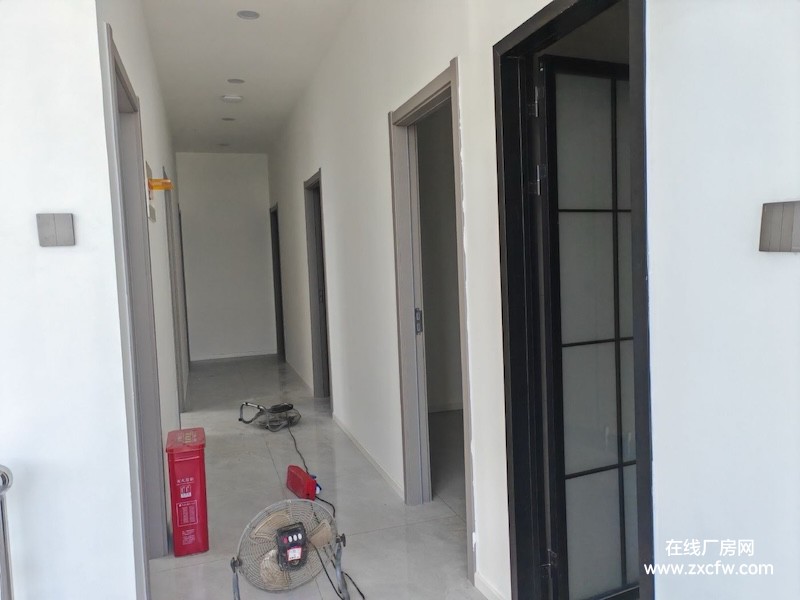 郑州厂房出租-郑州高新区750㎡小面积厂房出租 可租可售有食堂有电梯