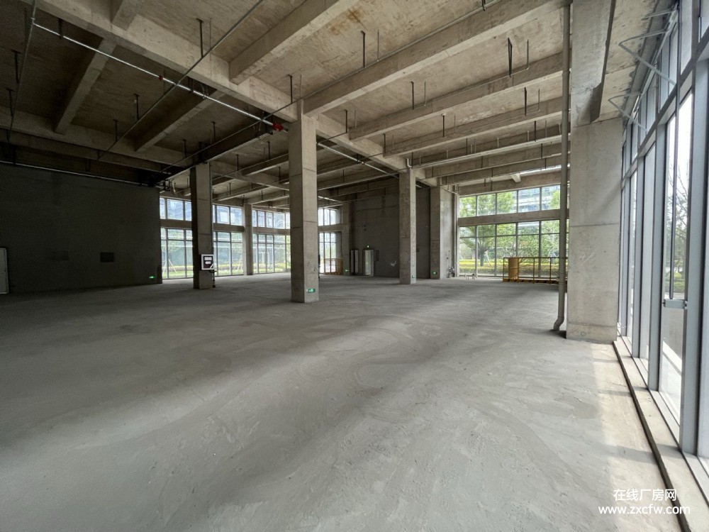 江苏苏州厂房出售-姑苏公园里2600㎡厂房出售 独门独院 地铁口800米 赠送超大露台