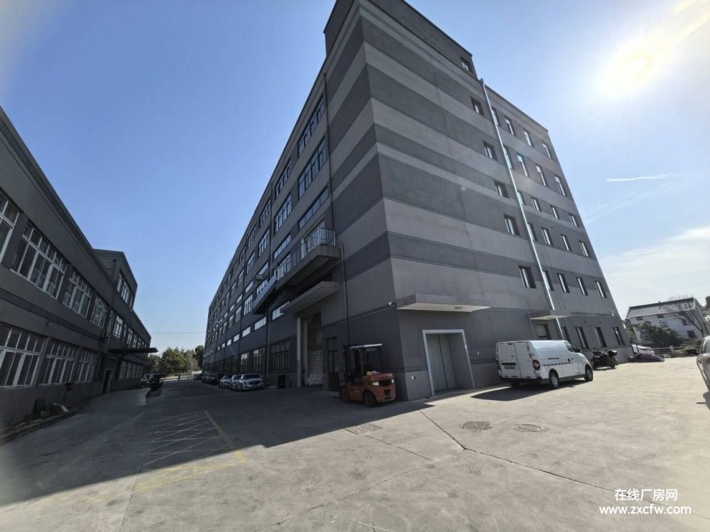 江苏苏州厂房出租-常熟2200㎡厂房出租带20吨行车带动力电