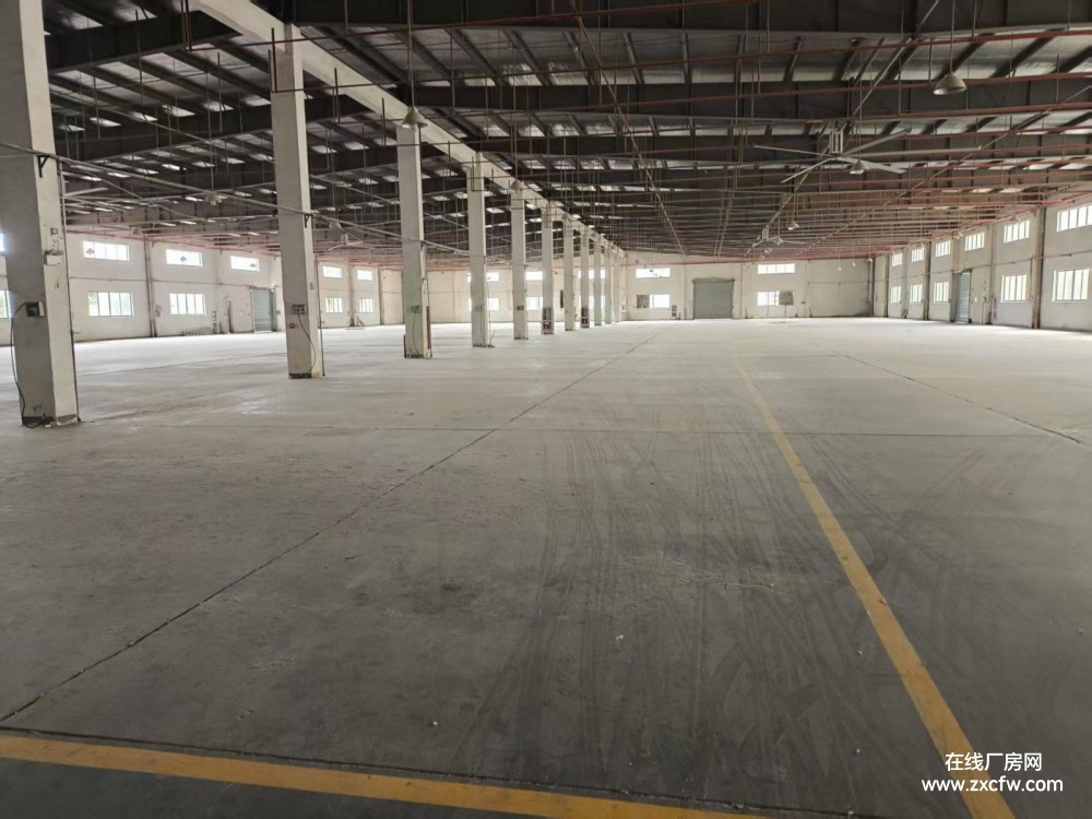 江苏苏州厂房出租-昆山周市两栋4500 5500平花园式工业园区厂房出租 层高10米 有环评 可分租