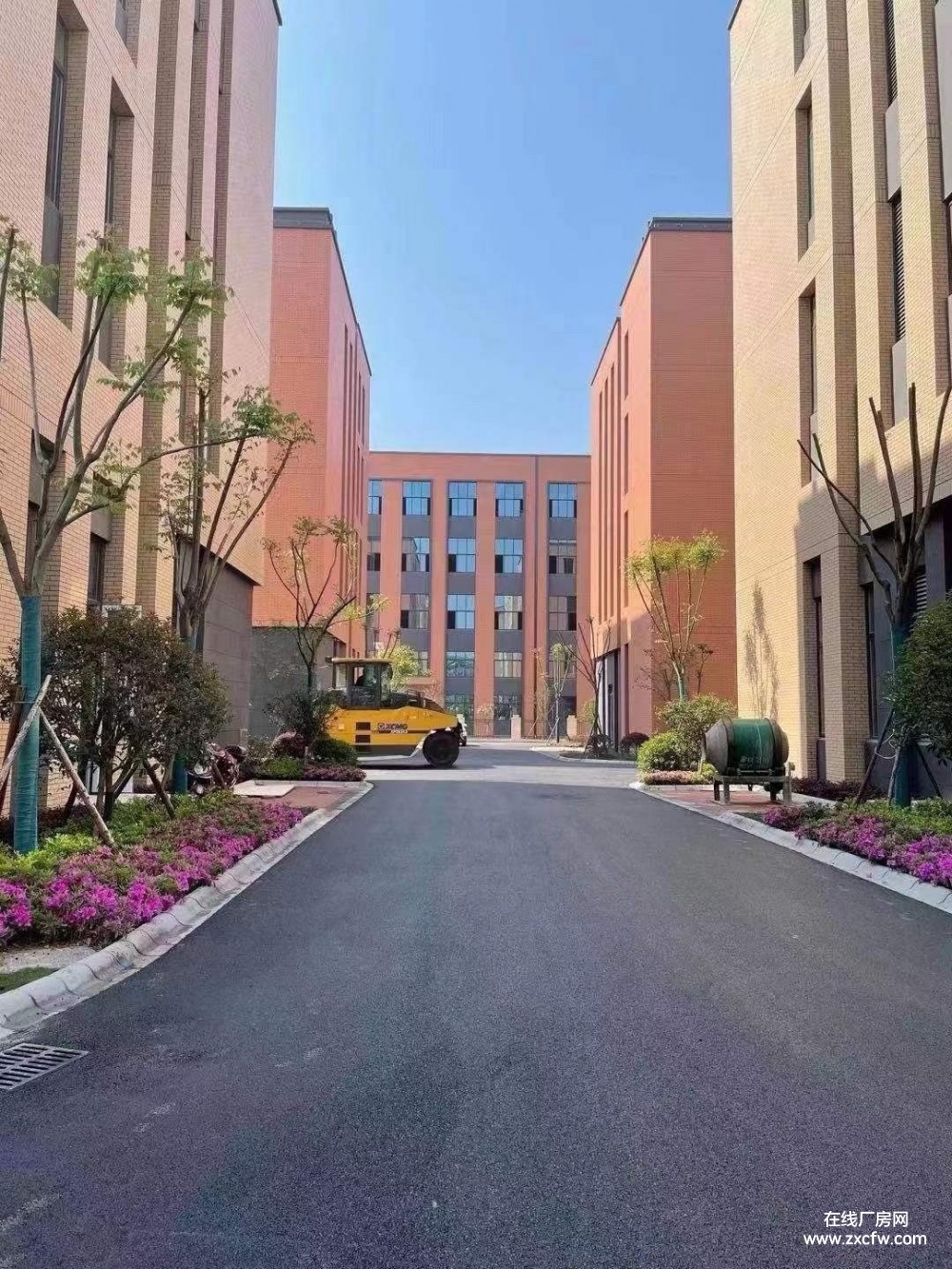 浙江宁波厂房出租-奉化区2300㎡全新框架结构厂房出租 有电梯带动力电