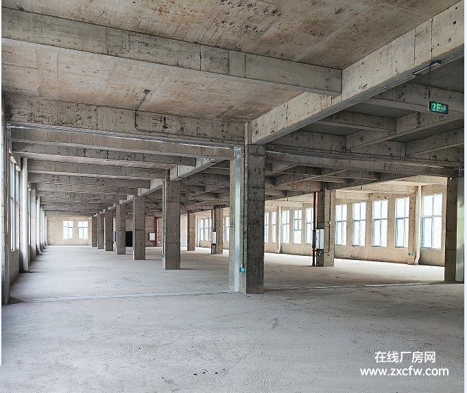 重庆市辖区厂房出租-渝北回兴霓裳大道全新1600㎡钢结构厂房出租 可分租