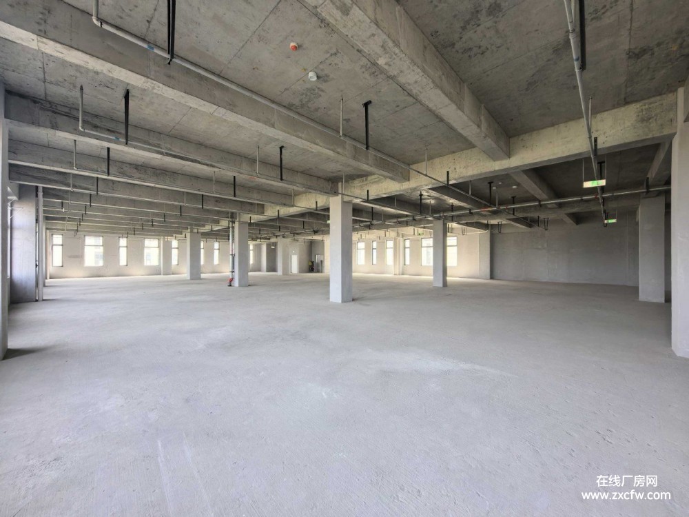 四川成都厂房出租-成华地铁口330平小面积厂房出租 层高10米可生产可办公