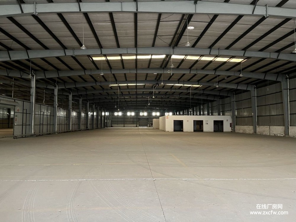 四川成都厂房出租-龙潭寺东三环8000㎡单层钢结构厂房出租 龙潭工业园园区厂房租赁