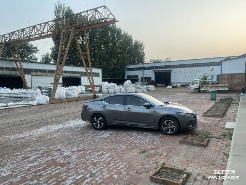 河间北7000㎡独院厂房出租，证件齐全可办公可住宿带行车大车出入方便-河北厂房出租