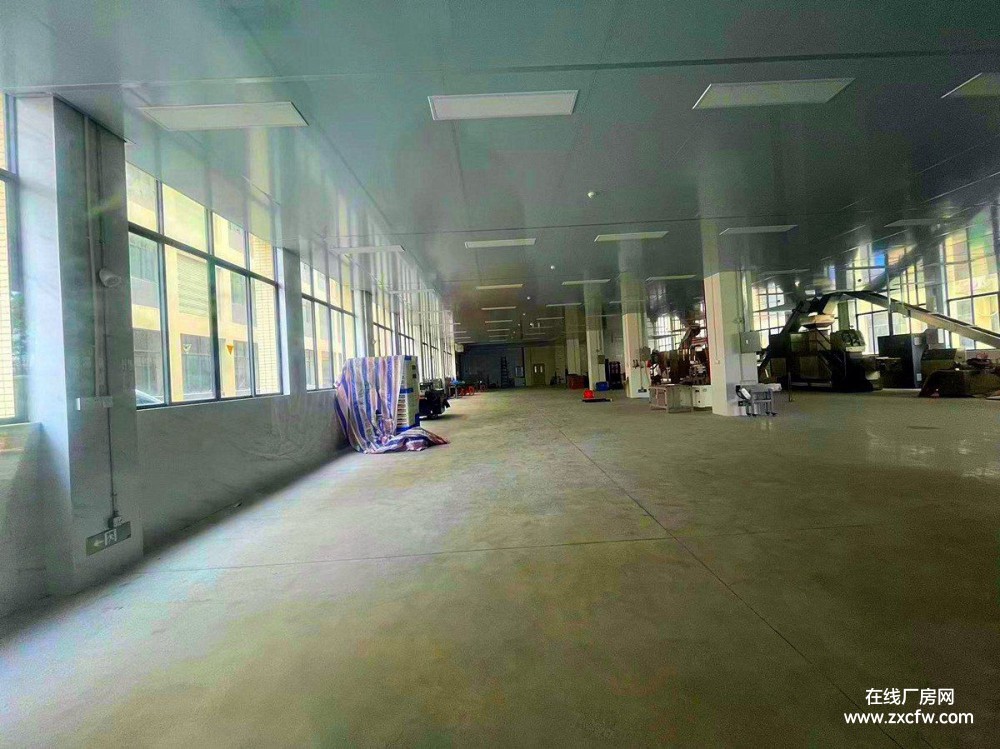 广州厂房出租-鳌头工业园7200平工业园区厂房出租 整租分租均可 独门独院有电梯可办公