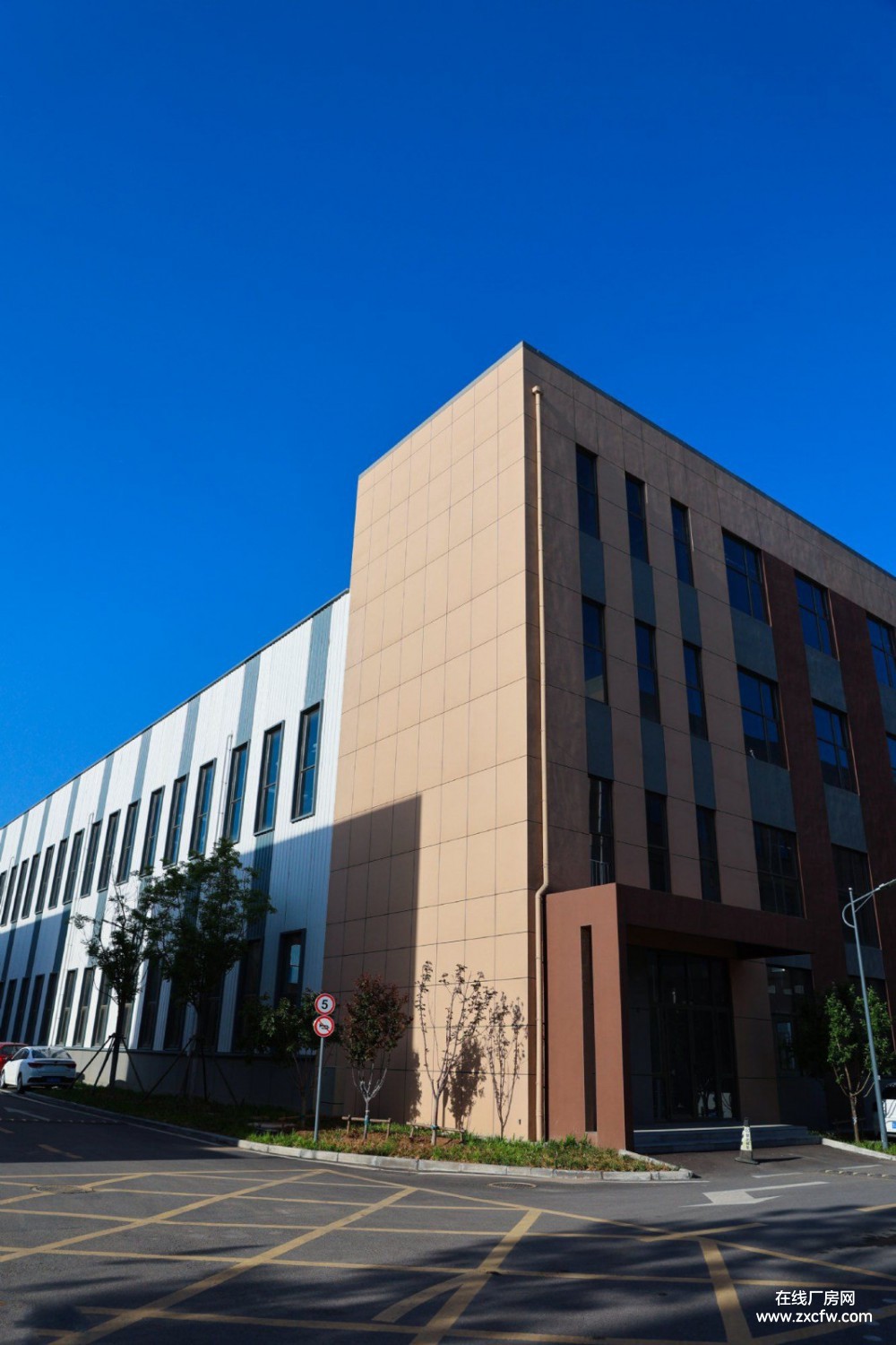 济南厂房出租-济阳达沃智慧产业园1400㎡小面积厂房出租出售 适合办公研发轻纺加工等行业