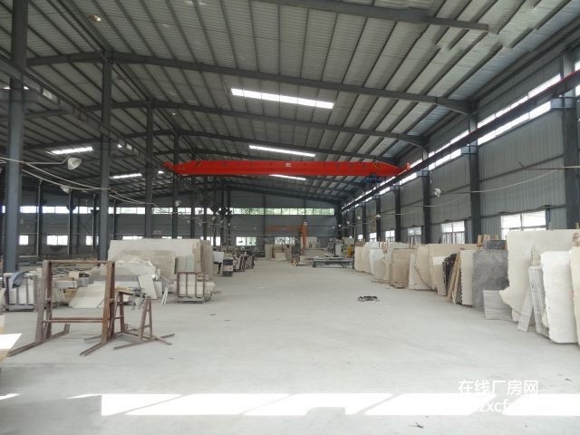 湖北武汉厂房出租-房东直租东西湖区2000㎡标准单层钢结构厂房出租 国道旁交通便利