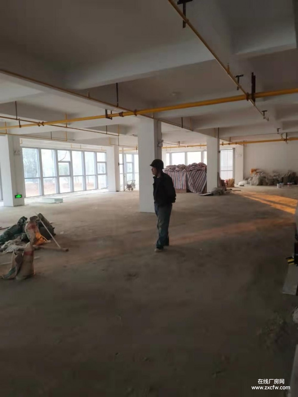 武汉厂房出租-东西湖区高桥路8000平标准厂房独栋厂房出租高6米可分租