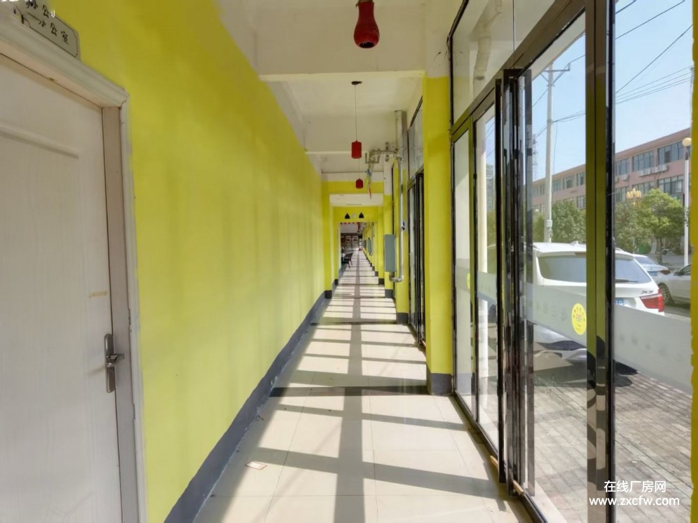 武汉厂房出租-蔡甸区鹅湖大道10000㎡标准框架结构厂房出租 可办公可住宿有食堂可分租