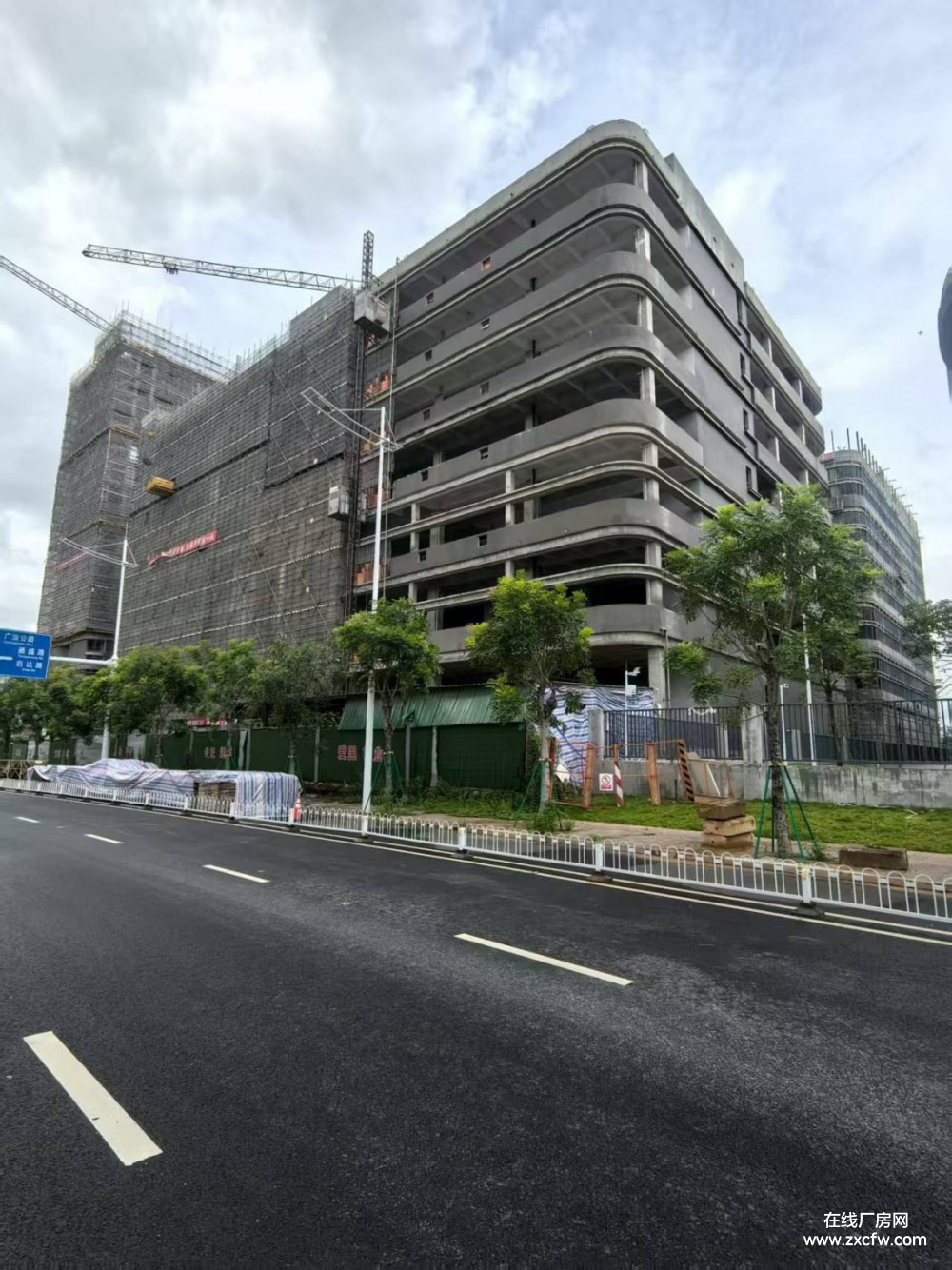 广东广州仓库出租-广州增城西站酒仙华南总部24000㎡双边高台仓库出租