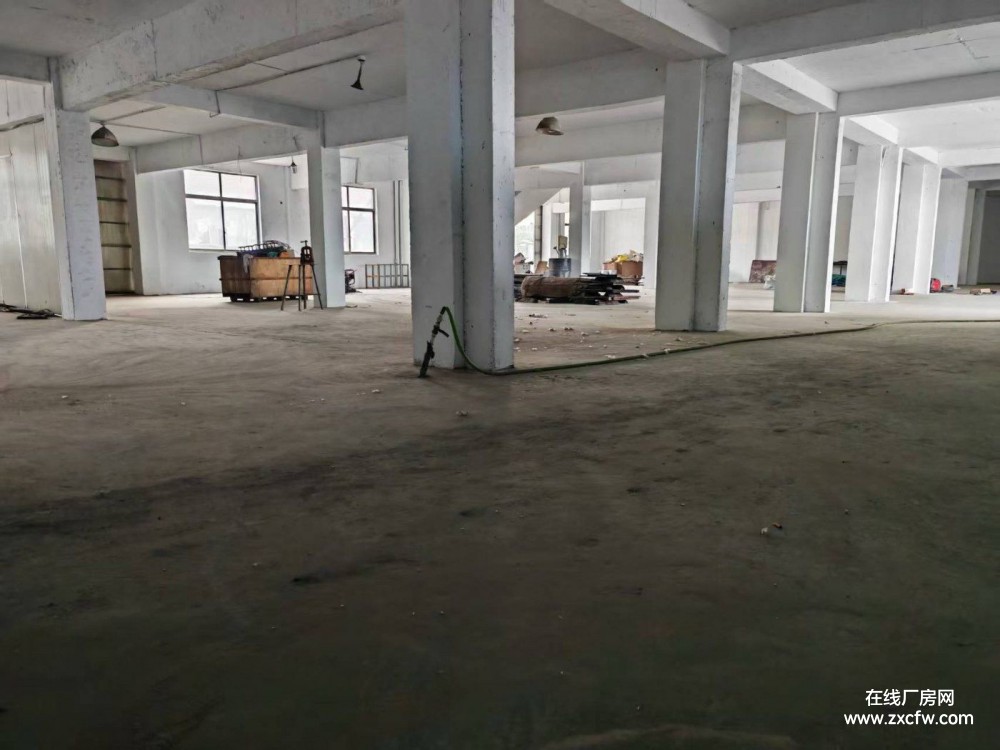 江苏泰州厂房出租-泰州市高港区许庄工业区二层1500平厂房仓库出租 有电梯可分租