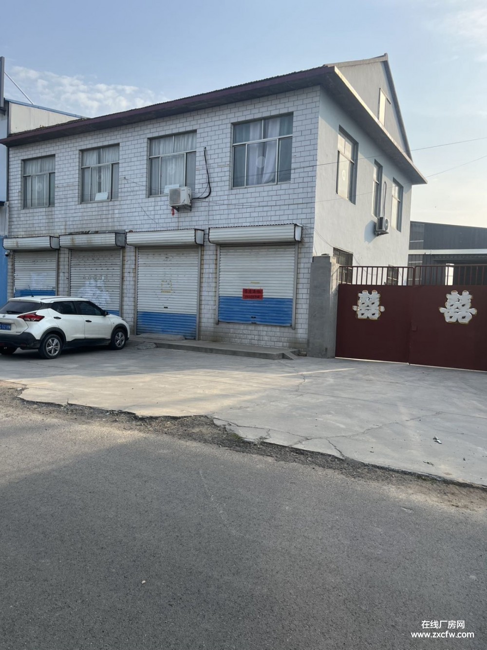 山东淄博厂房出租-淄博1000㎡全新带行车厂房库房出租 水电气齐全 有空地大车出入方便