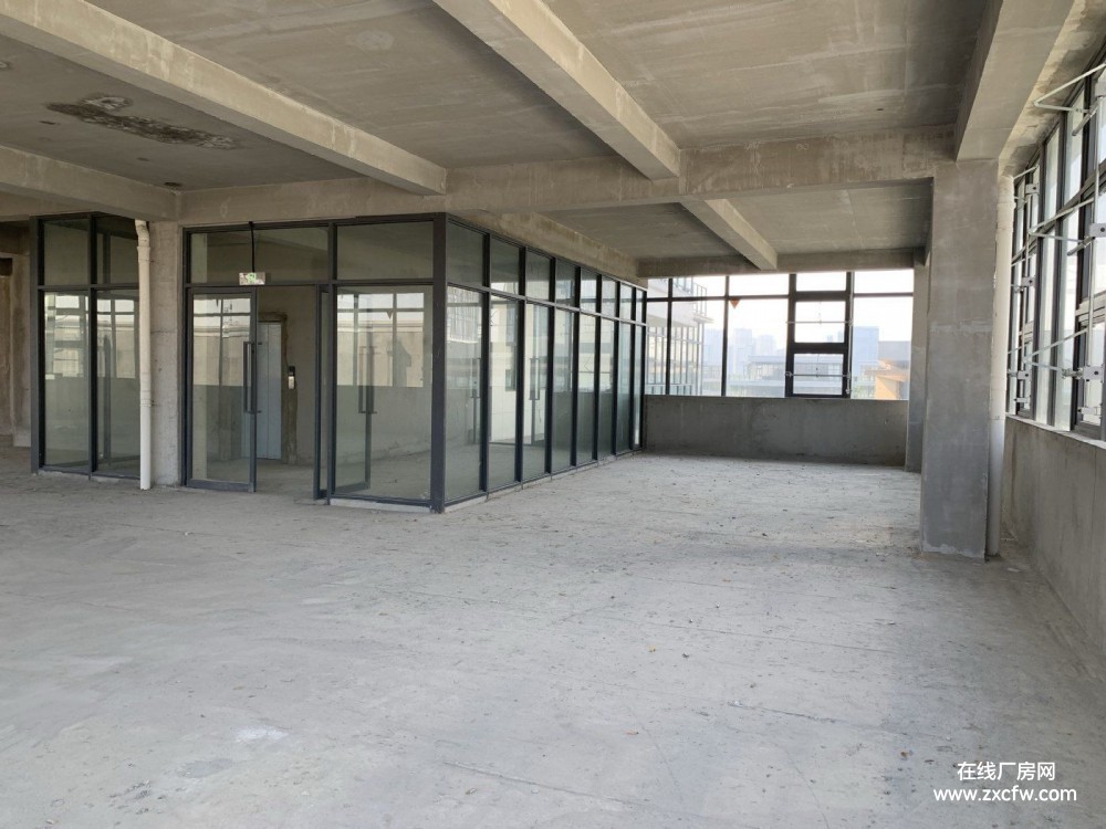 江苏常州厂房出租-常州戚墅堰568平厂房可做半导体大健康产业的厂房出租 带电梯独门独院