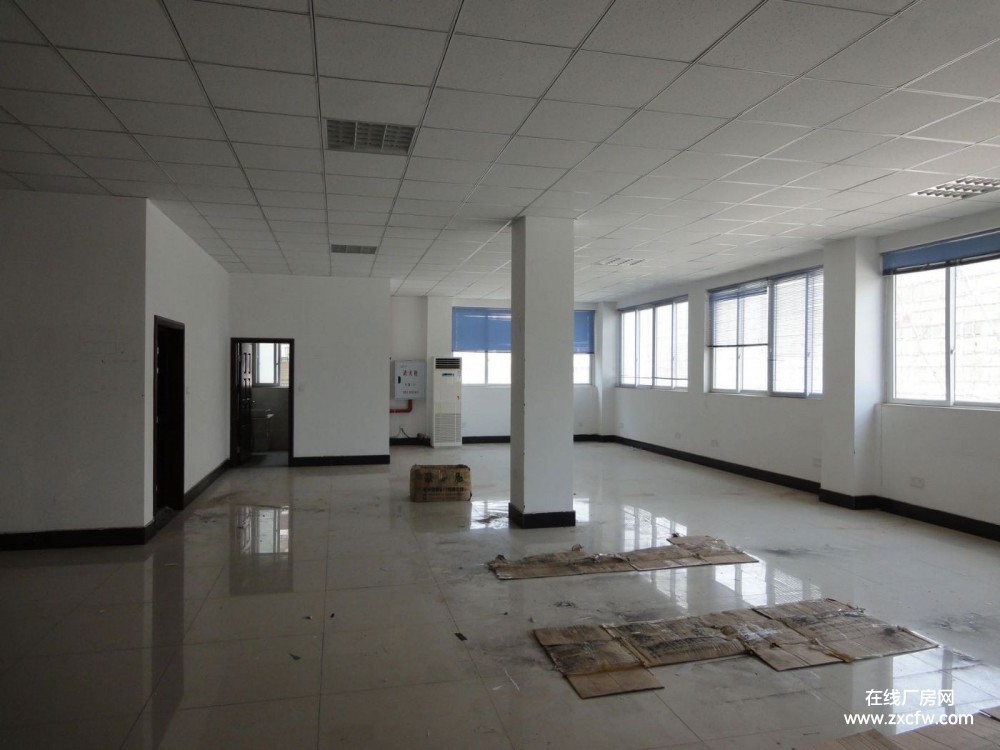 重庆厂房出租-渝北280平精装修厂房办公室出租 交通便利房东直租无中介