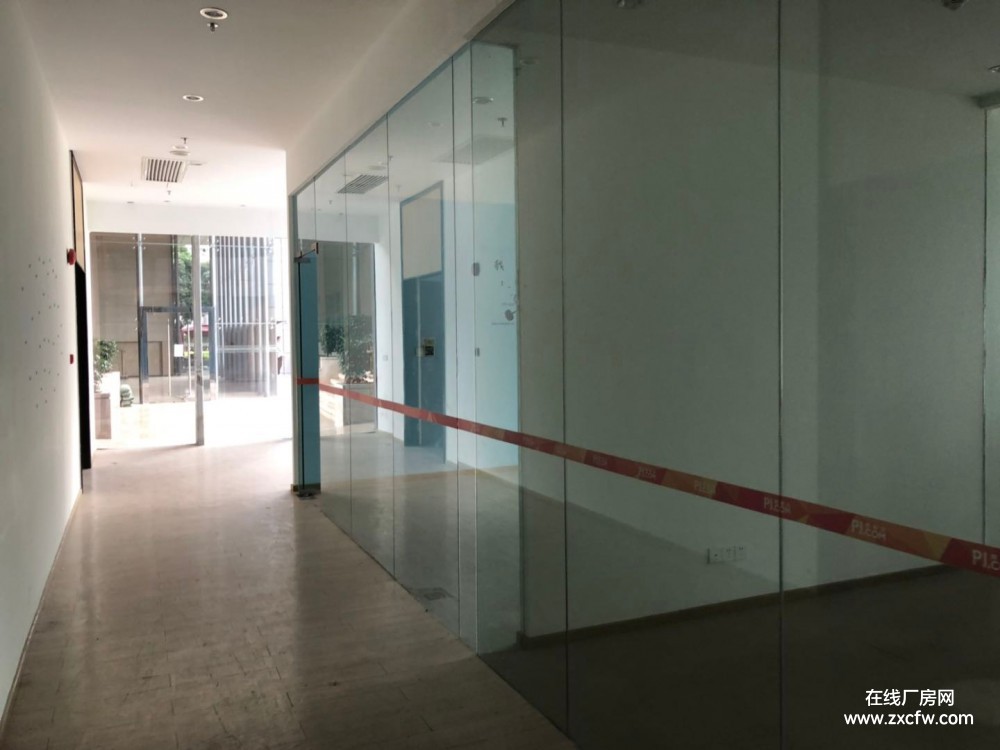 广东深圳厂房出租-西丽大学城地铁口精装350平办公厂房仓库直租