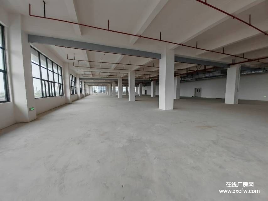 广东中山厂房出租-中山南朗40000㎡电子、机器人人工智能生产加工厂房出租-澳科大中山安信通Ai机器人科技园