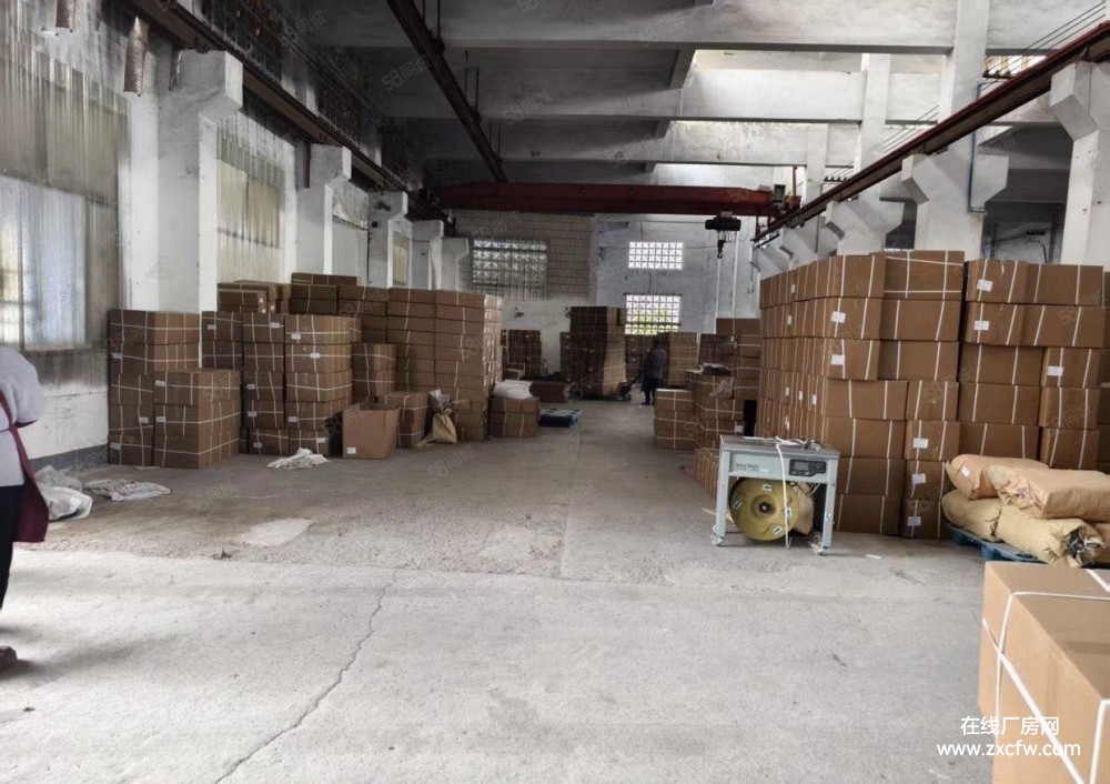 重庆厂房出租-巴南南泉区二楼工业厂房出租 水电路三通 可整租可分租