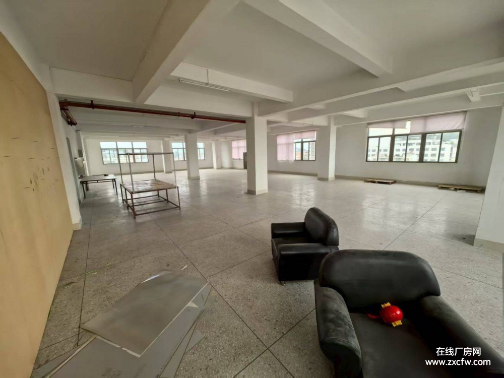 汕头厂房出租-汕头澄海区轻加工工坊/电商仓库出租 水电齐全带电梯 房东直租