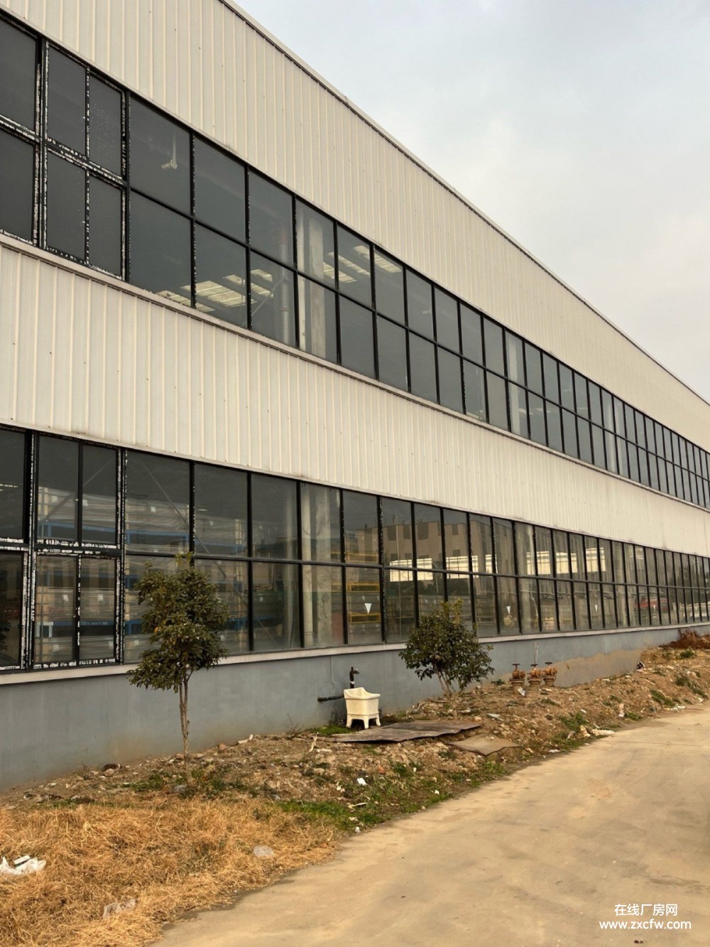 泰州高港独门独院标准钢结构厂房仓库出租 紧邻告诉出口和码头-江苏厂房出租